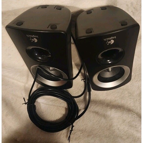 Logitech Computer Speakers Z313 2 Speaker System - No Subwoofer - Picture 3 of 3